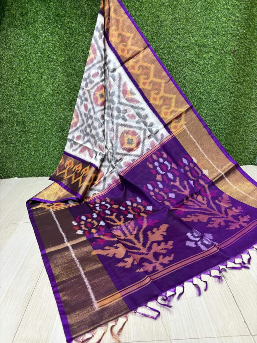 Pochampalli Ikkat Dolla Silk Saree