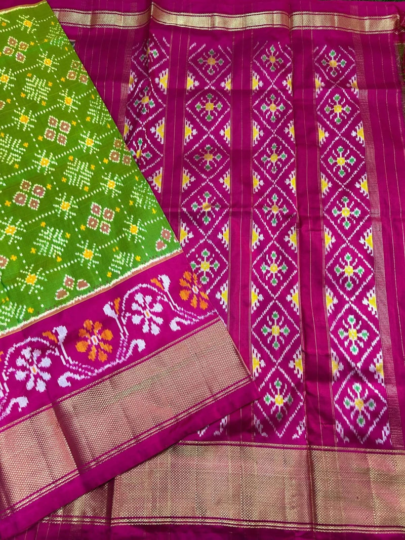 Pochampalli Ikkat Dolla Silk Saree